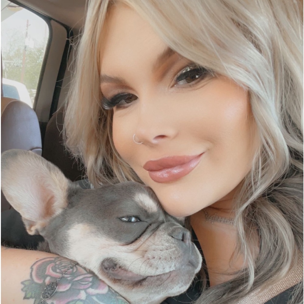 Meet your Posher, Jennifer